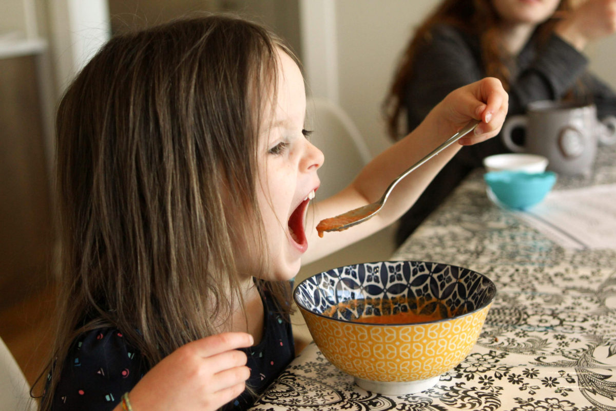My 7 Secrets for Pleasant Dinners w/ Kids